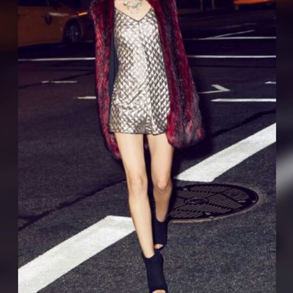 gold and black metallic romper S - Picture 6 of 6